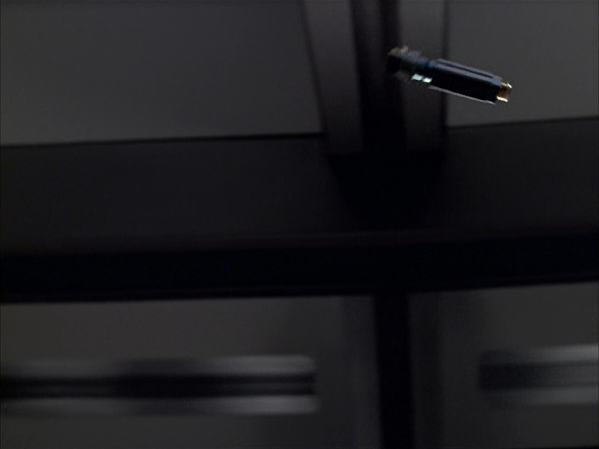 extant_StarTrek_VOY_6x04-TinkerTenorDoctorSpy_00199.jpg