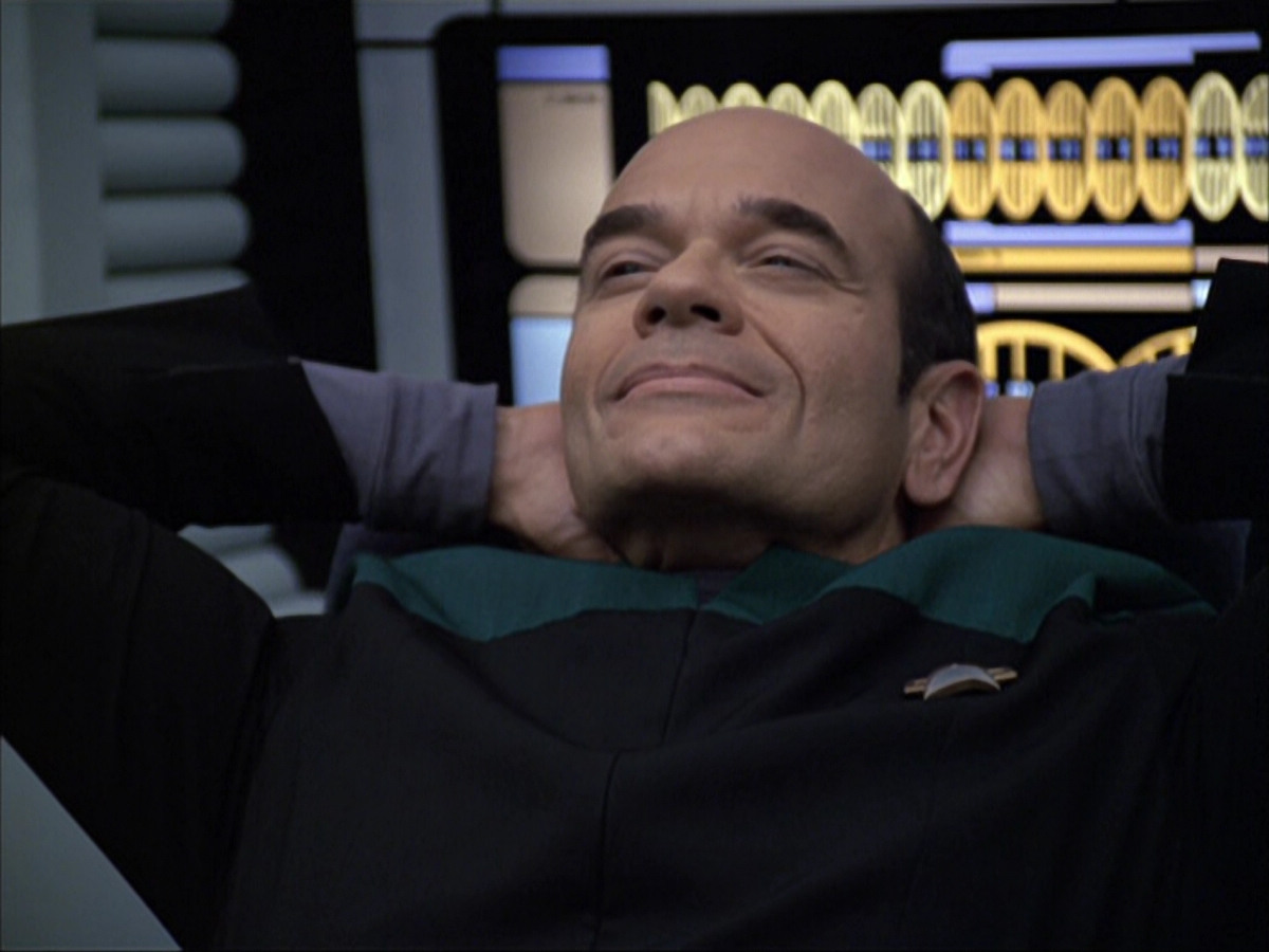 extant_StarTrek_VOY_6x04-TinkerTenorDoctorSpy_00254.jpg