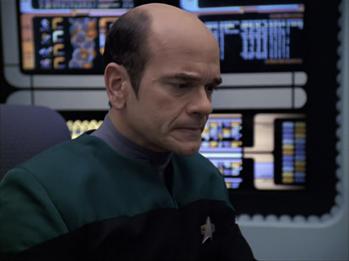 extant_StarTrek_VOY_6x04-TinkerTenorDoctorSpy_00259.jpg
