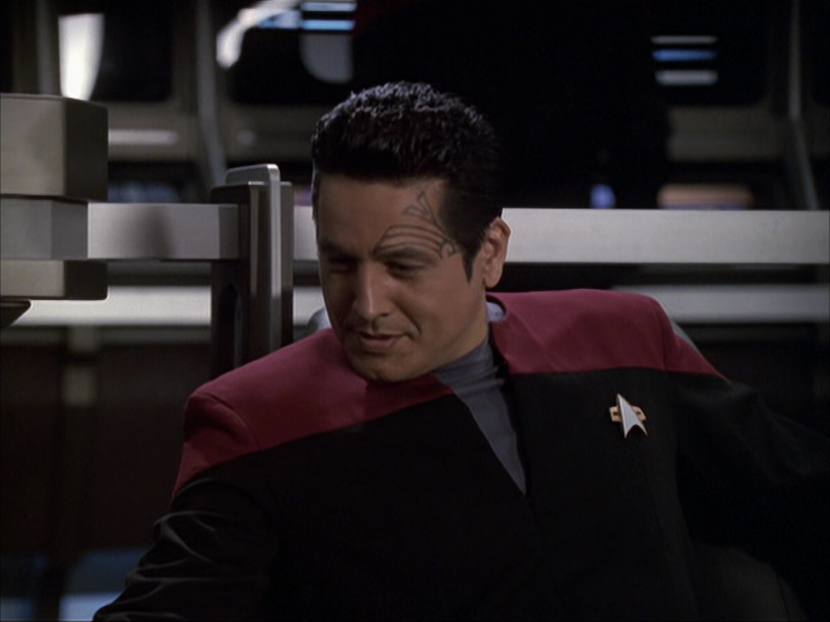 extant_StarTrek_VOY_6x04-TinkerTenorDoctorSpy_00612.jpg
