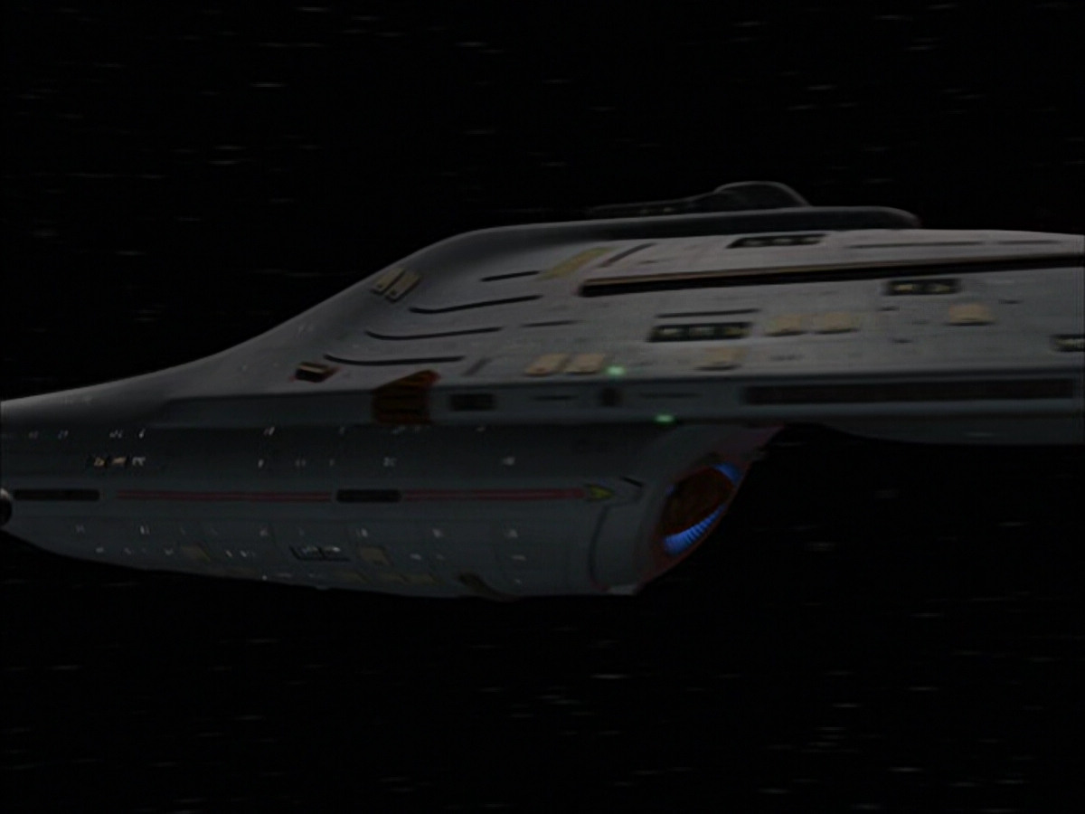 extant_StarTrek_VOY_6x04-TinkerTenorDoctorSpy_00620.jpg