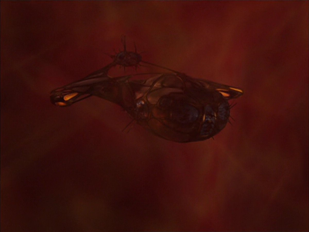 extant_StarTrek_VOY_6x04-TinkerTenorDoctorSpy_00636.jpg