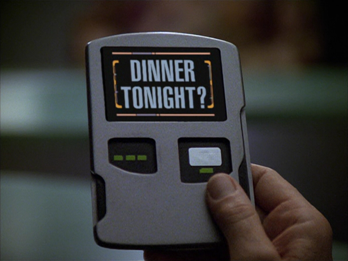 extant_StarTrek_VOY_6x04-TinkerTenorDoctorSpy_00866.jpg
