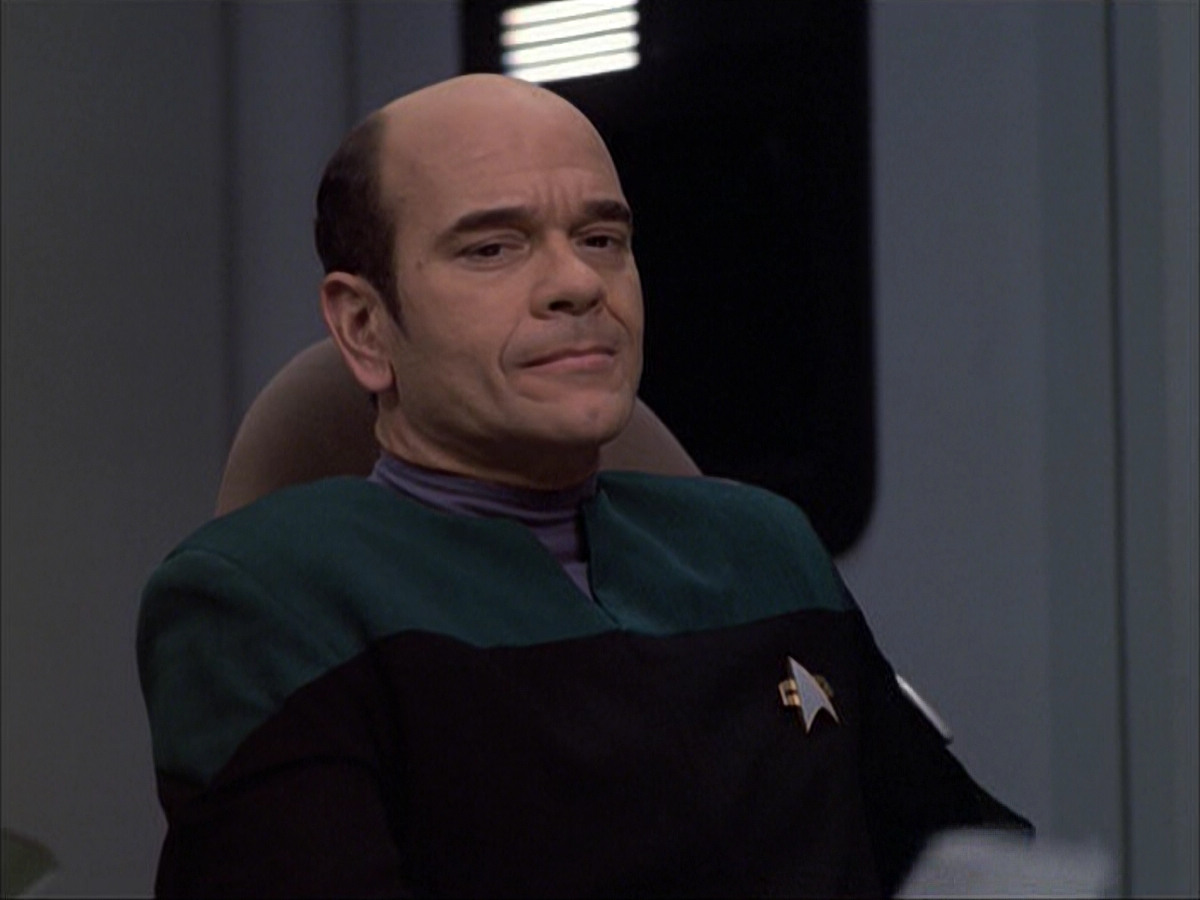 extant_StarTrek_VOY_6x04-TinkerTenorDoctorSpy_00875.jpg
