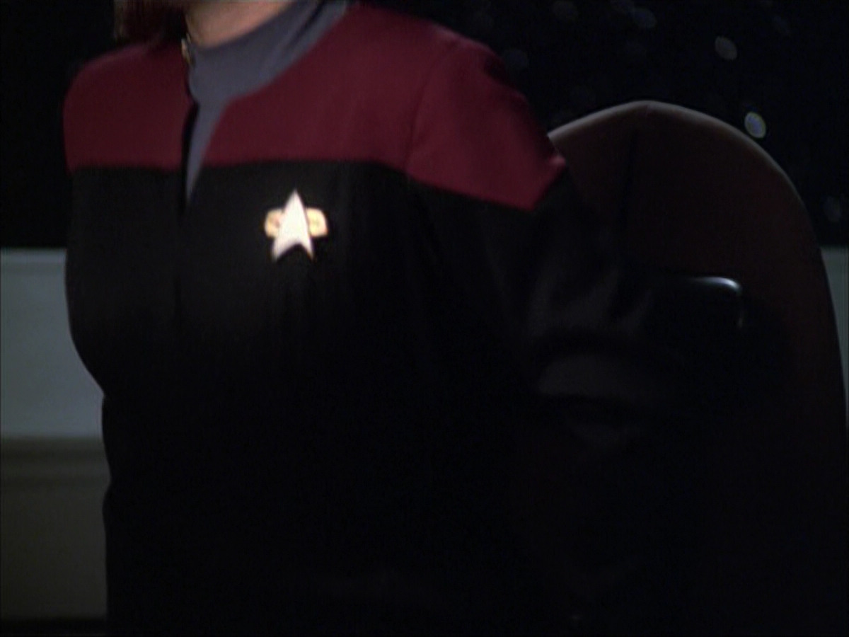 extant_StarTrek_VOY_6x04-TinkerTenorDoctorSpy_00885.jpg