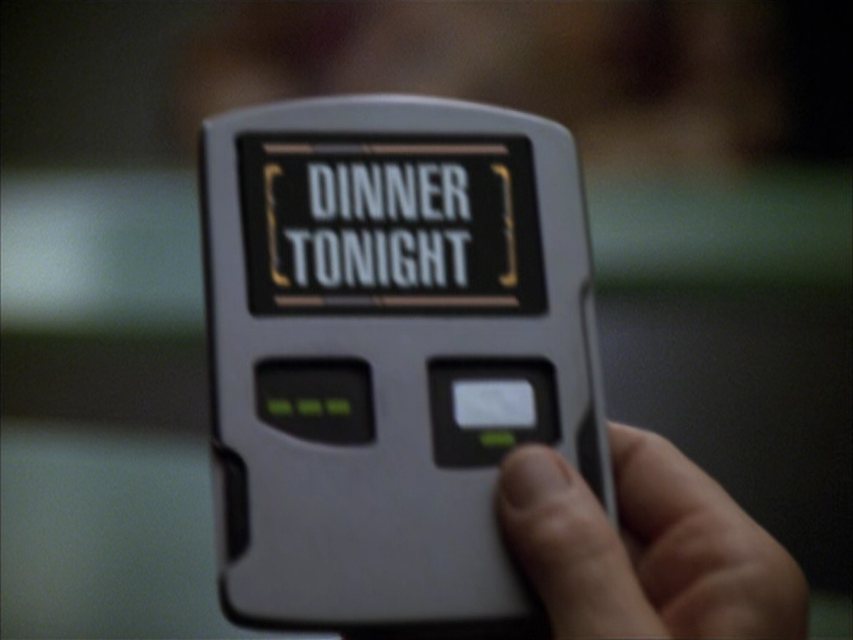 extant_StarTrek_VOY_6x04-TinkerTenorDoctorSpy_00913.jpg