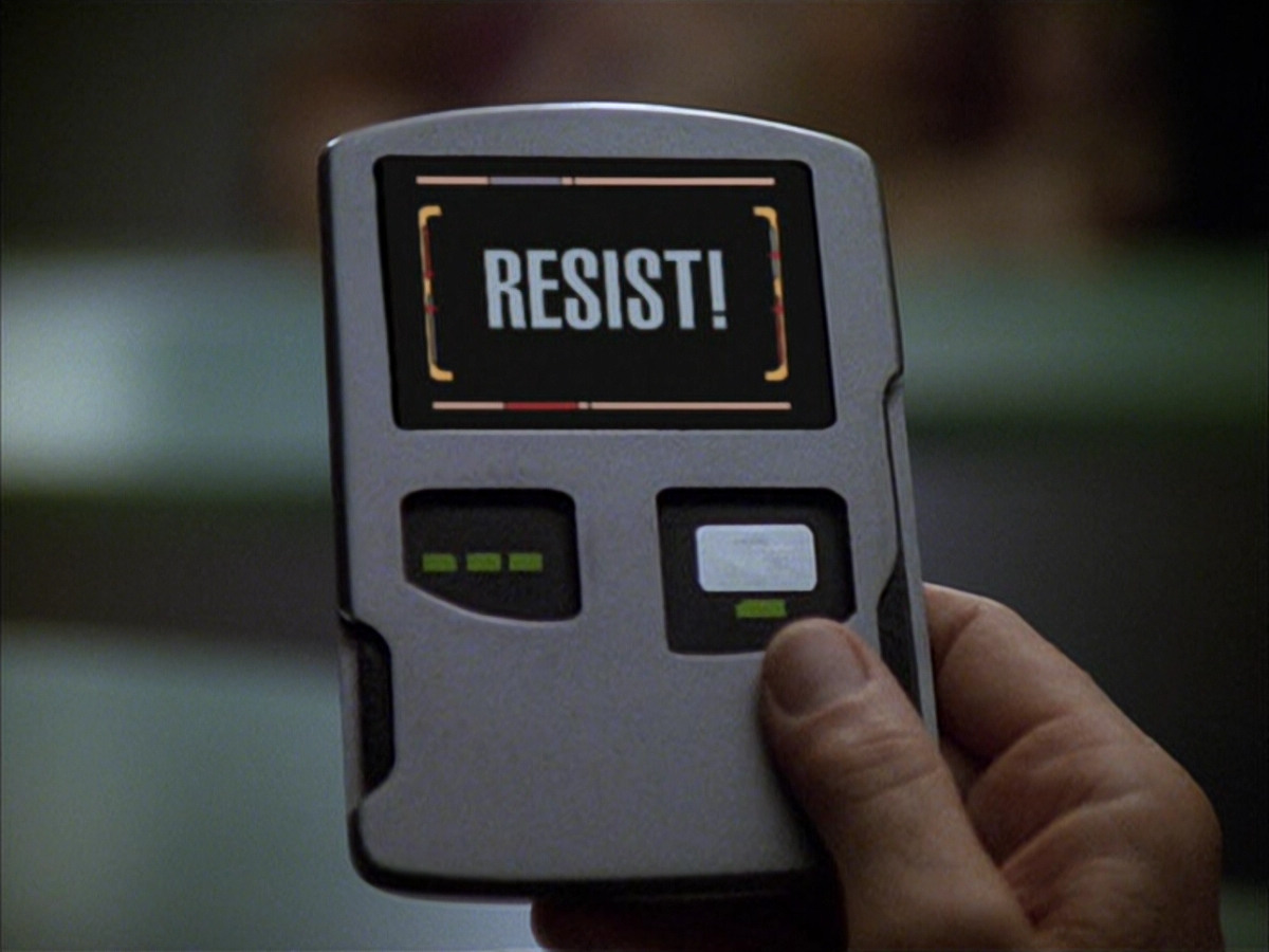 extant_StarTrek_VOY_6x04-TinkerTenorDoctorSpy_00914.jpg