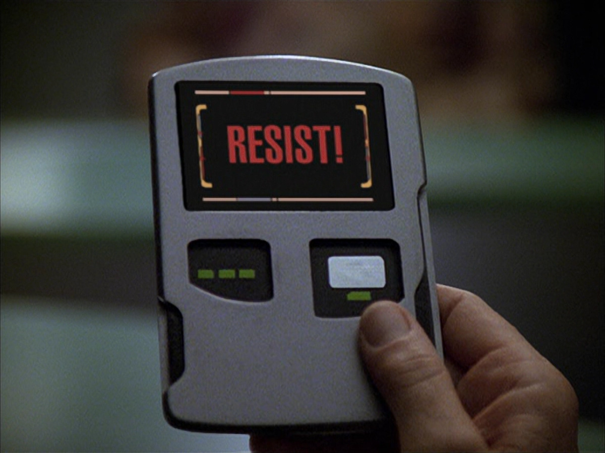extant_StarTrek_VOY_6x04-TinkerTenorDoctorSpy_00915.jpg