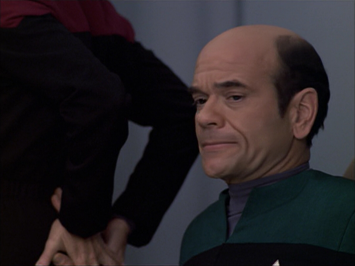 extant_StarTrek_VOY_6x04-TinkerTenorDoctorSpy_00954.jpg