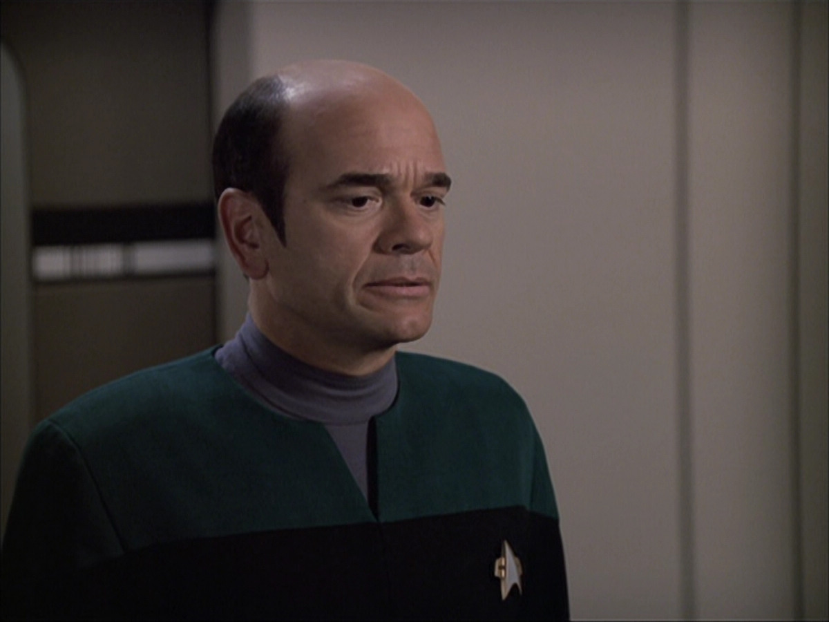 extant_StarTrek_VOY_6x04-TinkerTenorDoctorSpy_01067.jpg