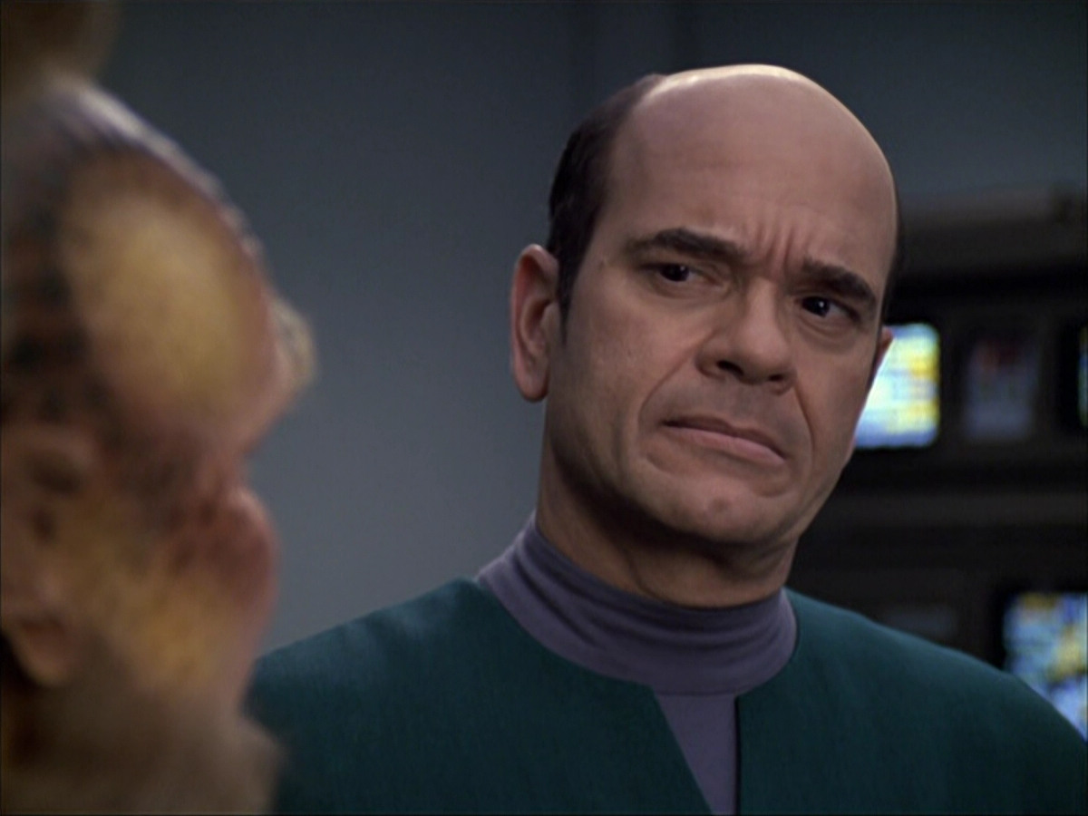 extant_StarTrek_VOY_6x04-TinkerTenorDoctorSpy_01363.jpg