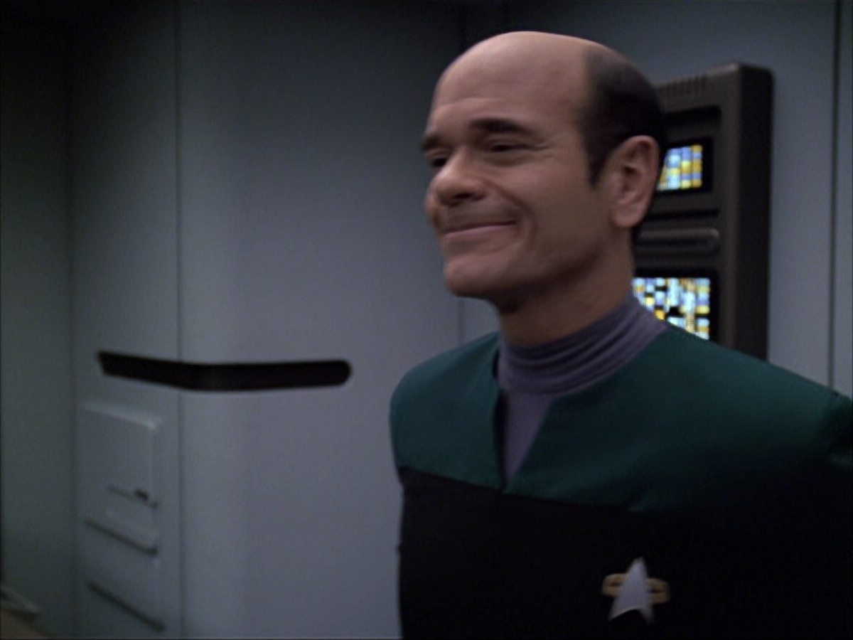 extant_StarTrek_VOY_6x04-TinkerTenorDoctorSpy_01383.jpg