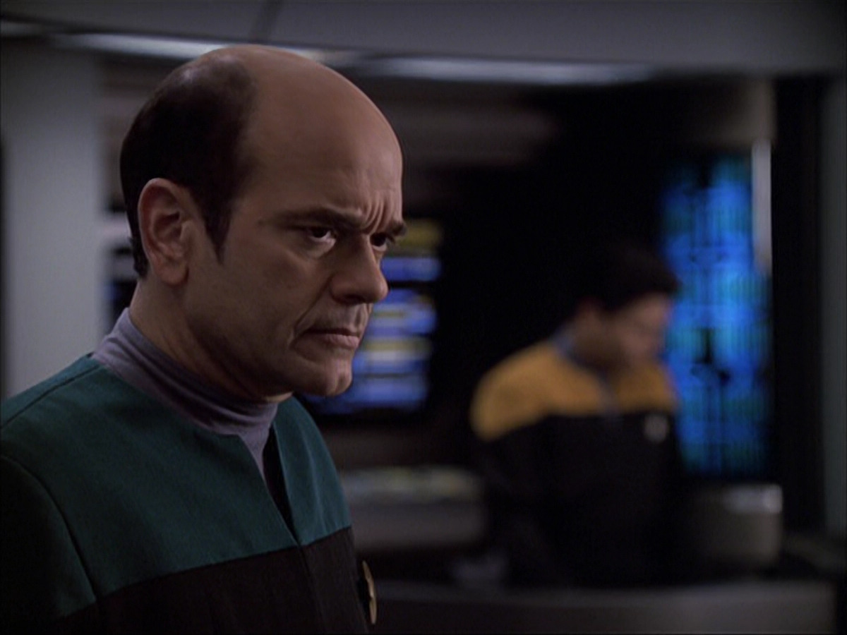 extant_StarTrek_VOY_6x04-TinkerTenorDoctorSpy_01408.jpg