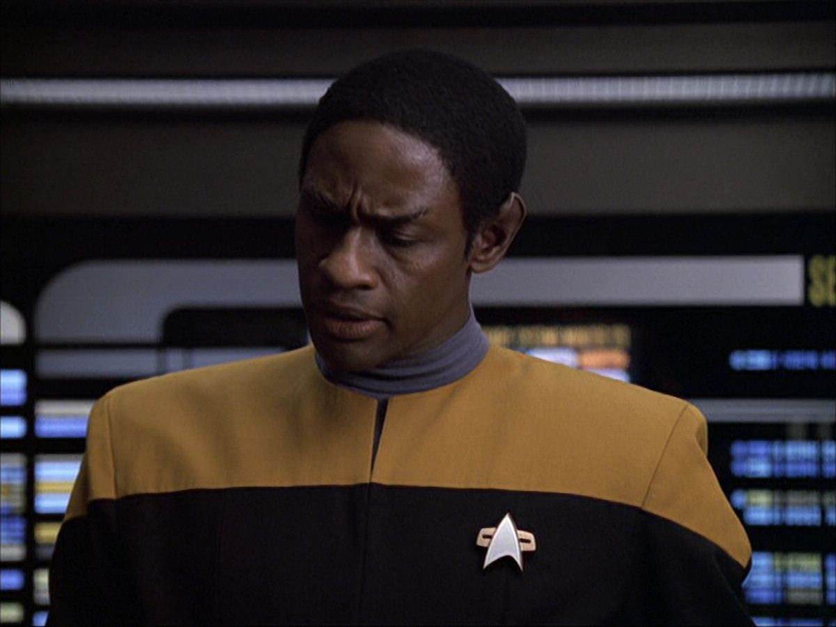 extant_StarTrek_VOY_6x04-TinkerTenorDoctorSpy_01416.jpg