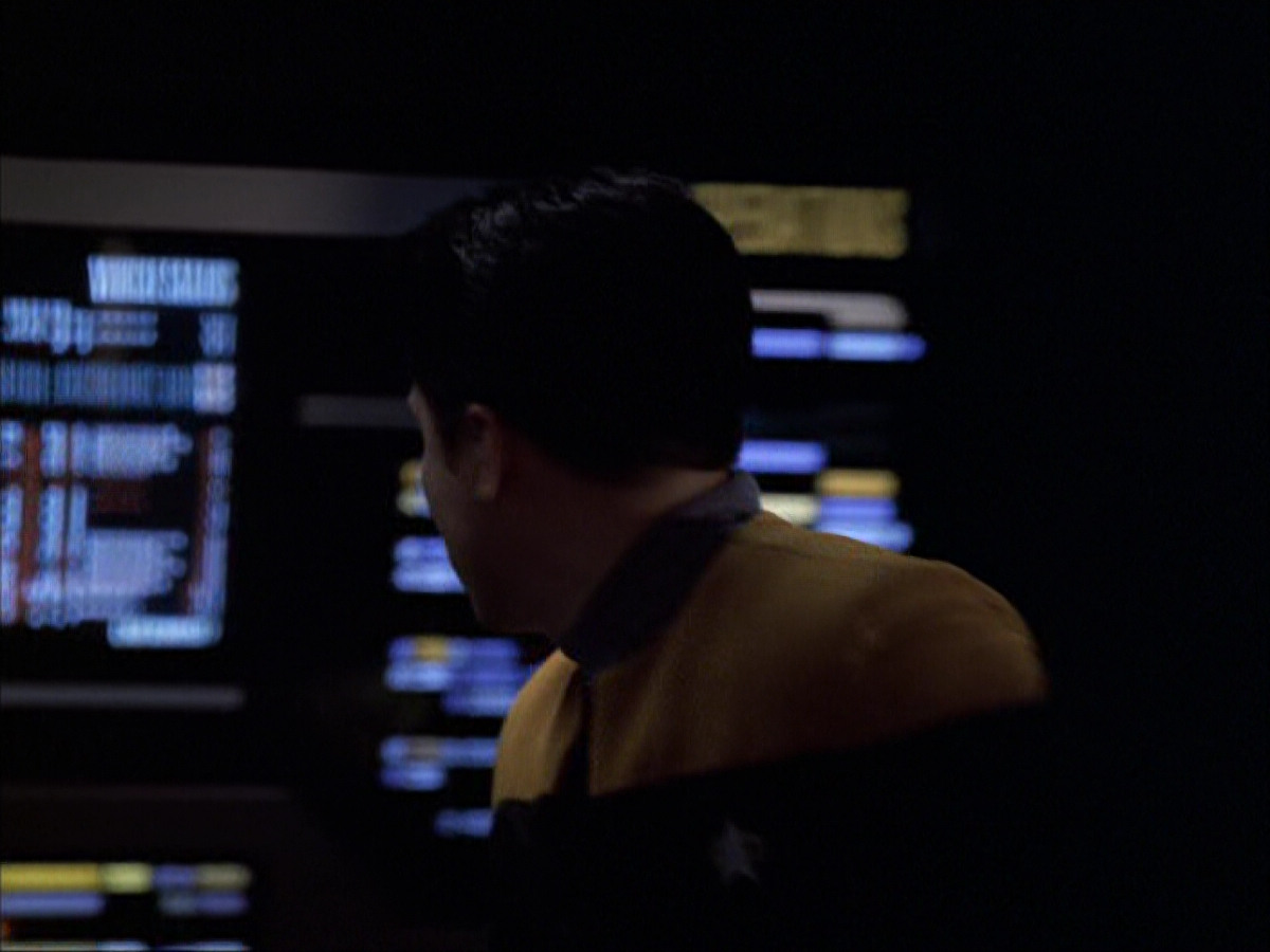 extant_StarTrek_VOY_6x04-TinkerTenorDoctorSpy_01425.jpg