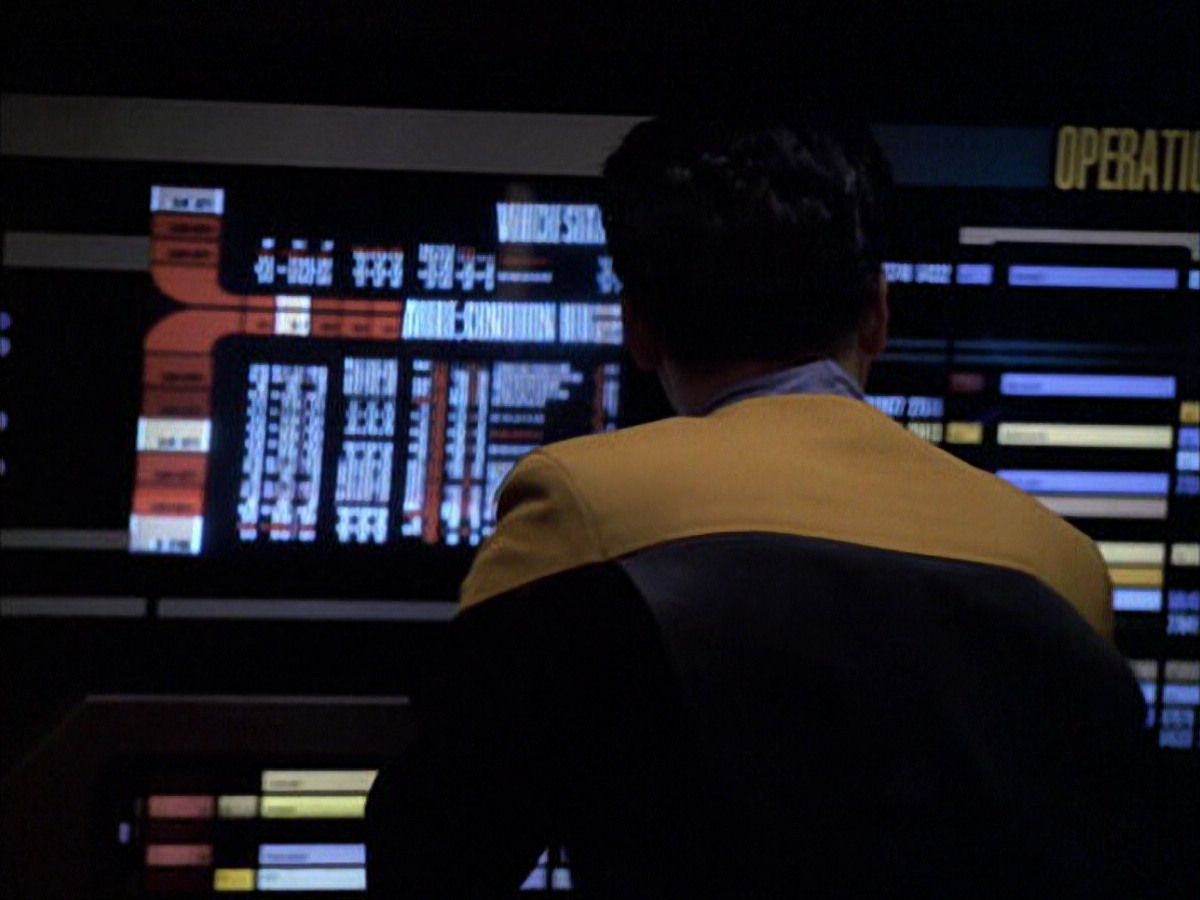 extant_StarTrek_VOY_6x04-TinkerTenorDoctorSpy_01426.jpg