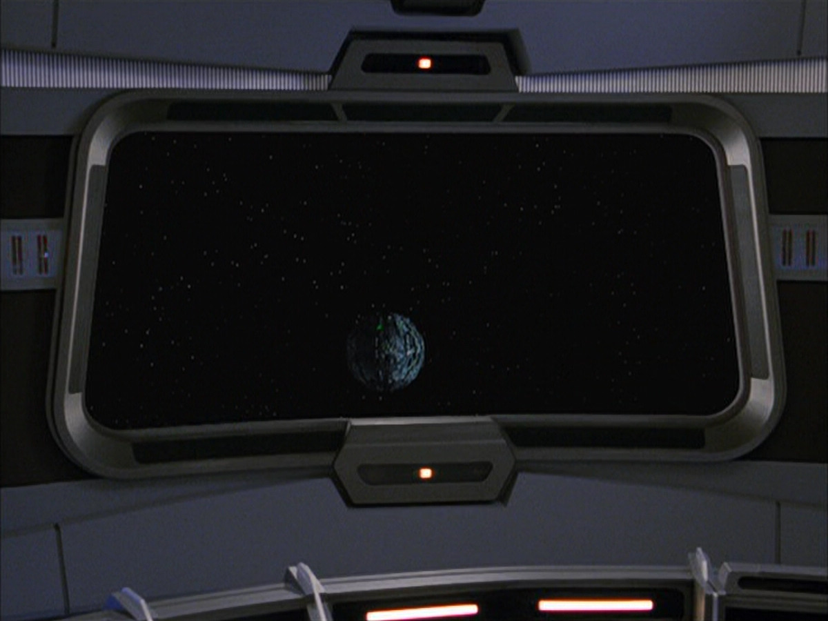extant_StarTrek_VOY_6x04-TinkerTenorDoctorSpy_01429.jpg