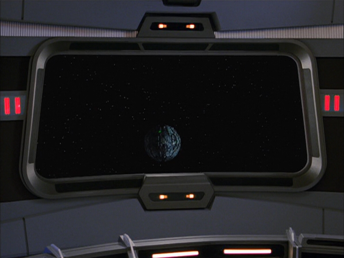 extant_StarTrek_VOY_6x04-TinkerTenorDoctorSpy_01430.jpg