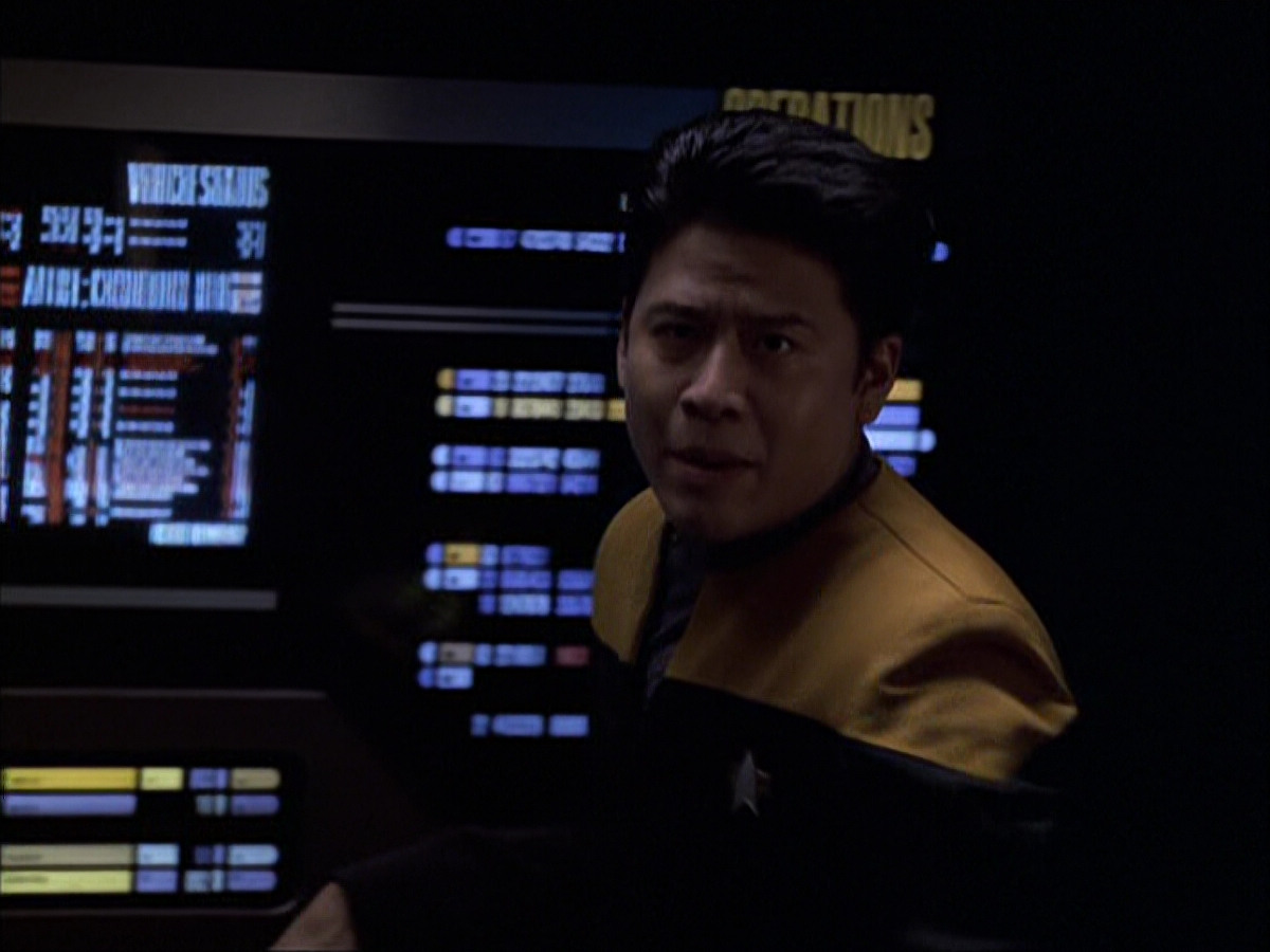 extant_StarTrek_VOY_6x04-TinkerTenorDoctorSpy_01457.jpg