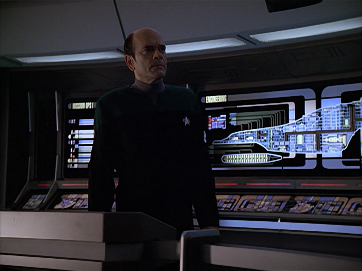 extant_StarTrek_VOY_6x04-TinkerTenorDoctorSpy_01468.jpg