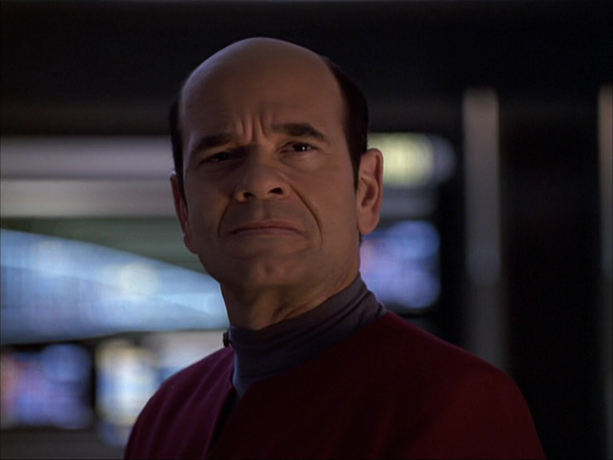 extant_StarTrek_VOY_6x04-TinkerTenorDoctorSpy_01524.jpg