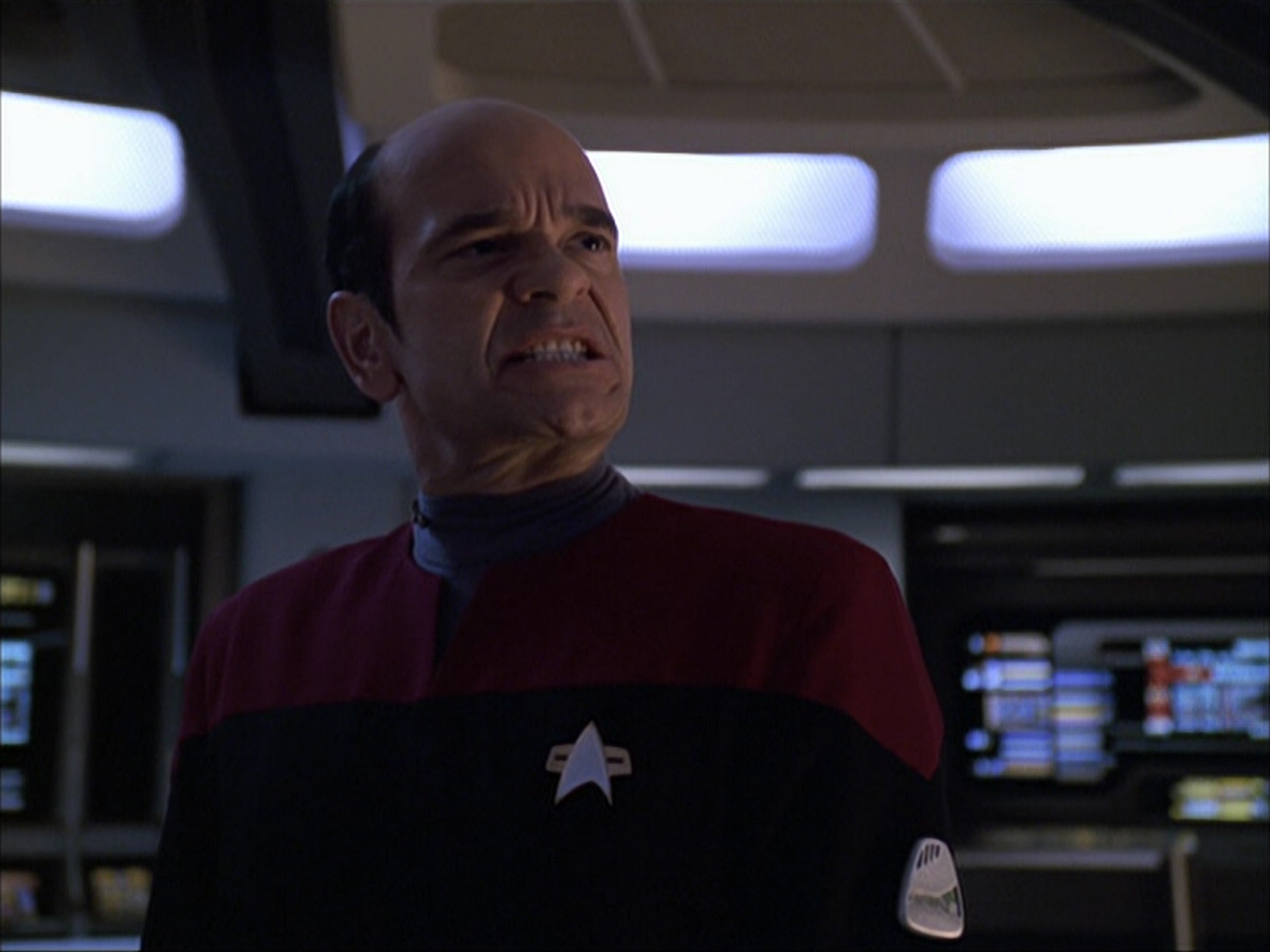 extant_StarTrek_VOY_6x04-TinkerTenorDoctorSpy_01563.jpg