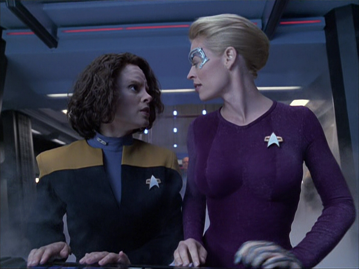 extant_StarTrek_VOY_6x04-TinkerTenorDoctorSpy_01906.jpg