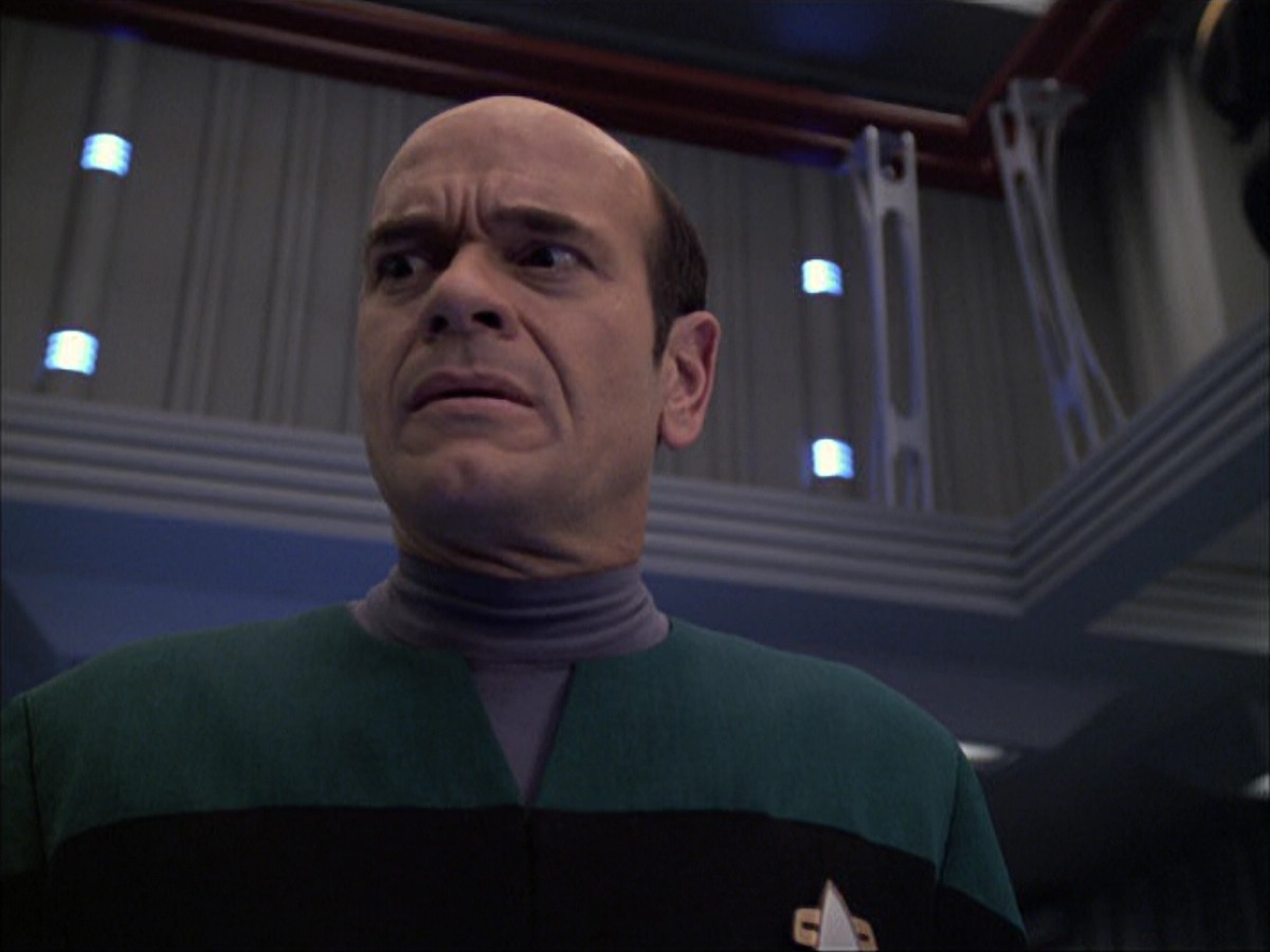 extant_StarTrek_VOY_6x04-TinkerTenorDoctorSpy_01919.jpg