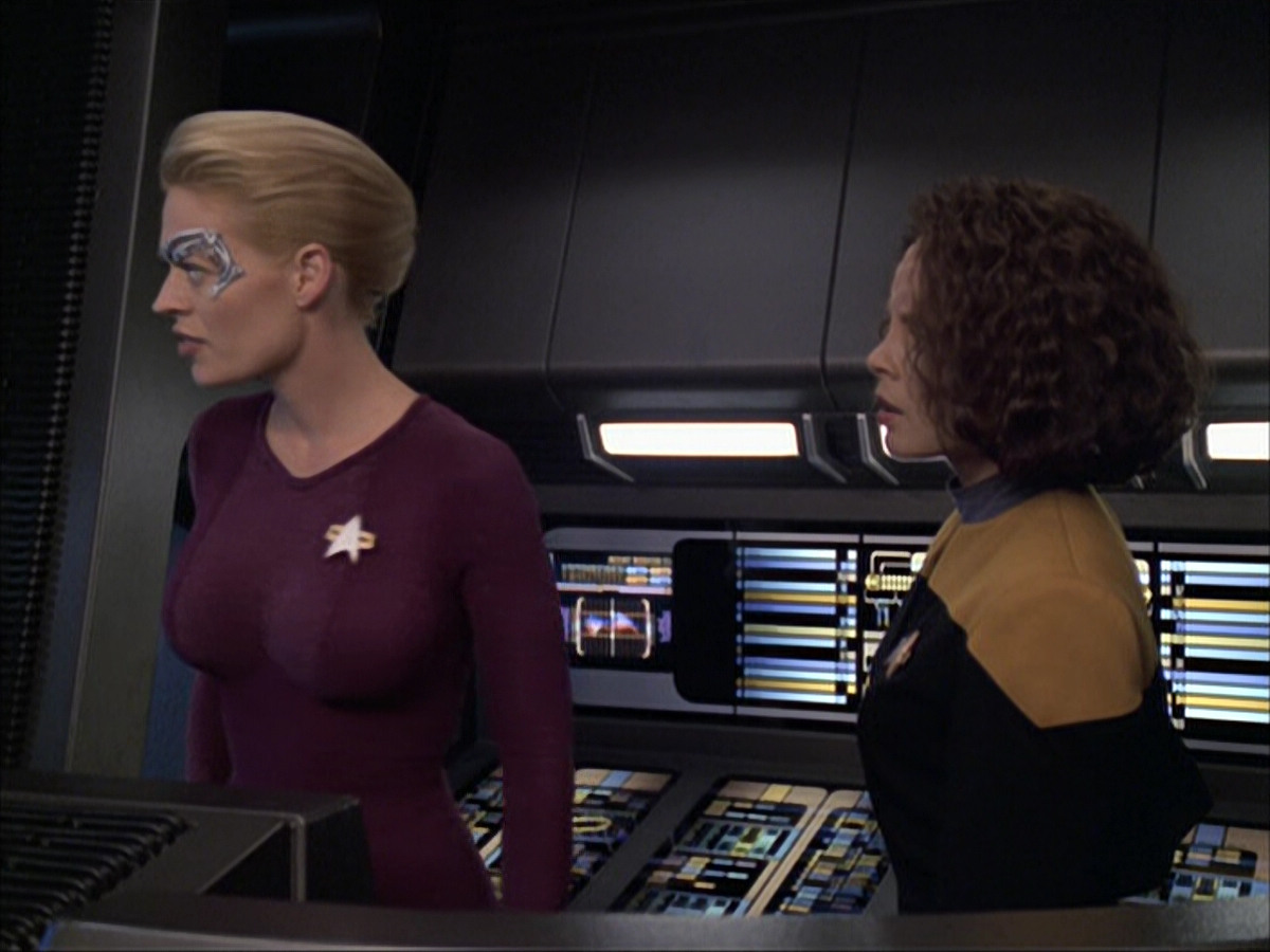 extant_StarTrek_VOY_6x04-TinkerTenorDoctorSpy_01942.jpg