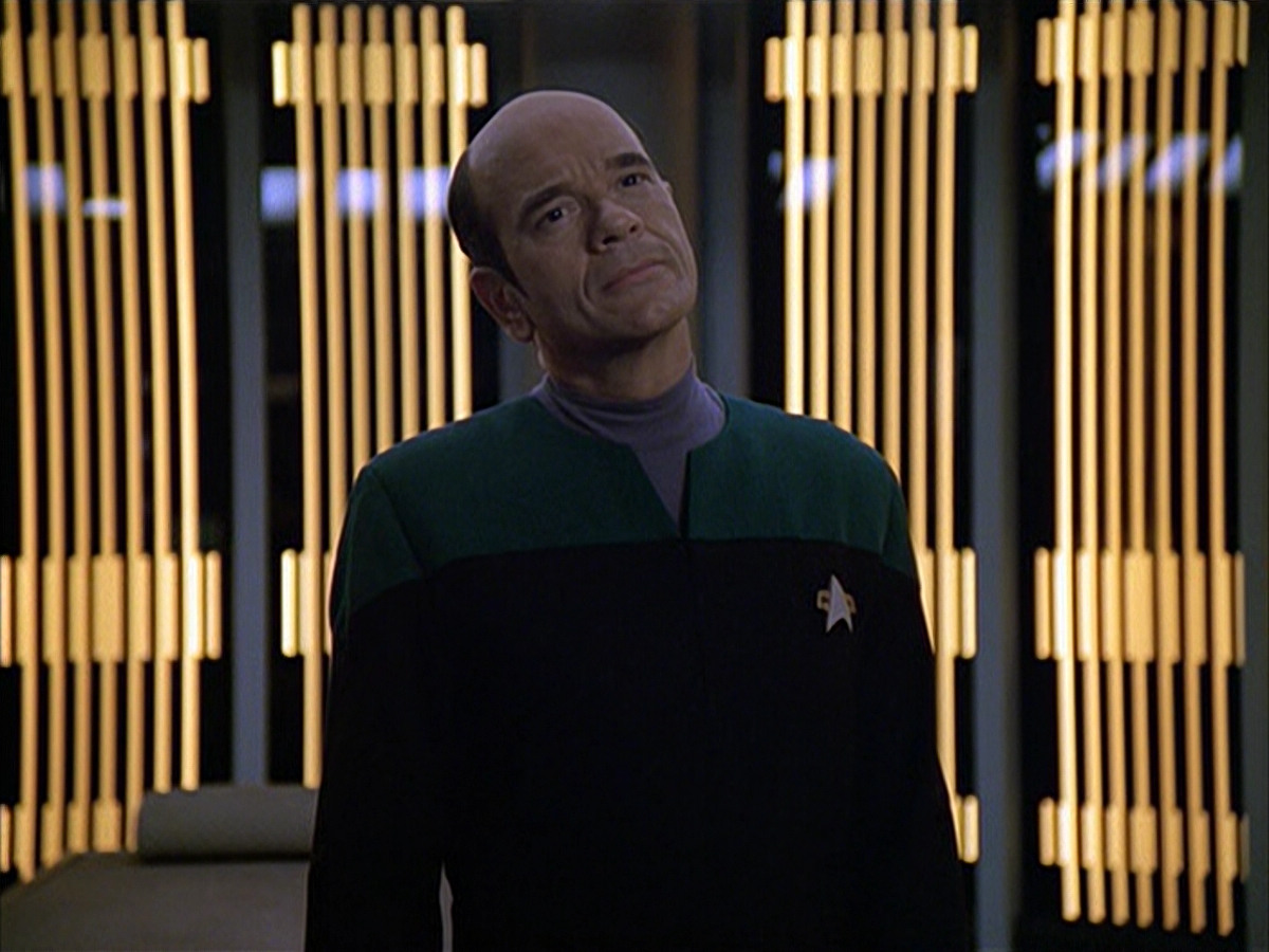 extant_StarTrek_VOY_6x04-TinkerTenorDoctorSpy_01961.jpg