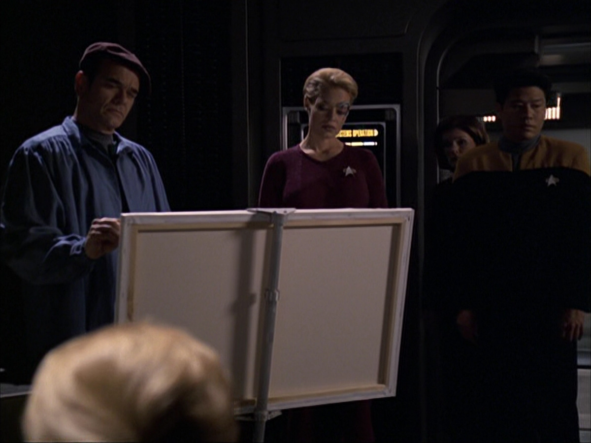 extant_StarTrek_VOY_6x04-TinkerTenorDoctorSpy_02054.jpg