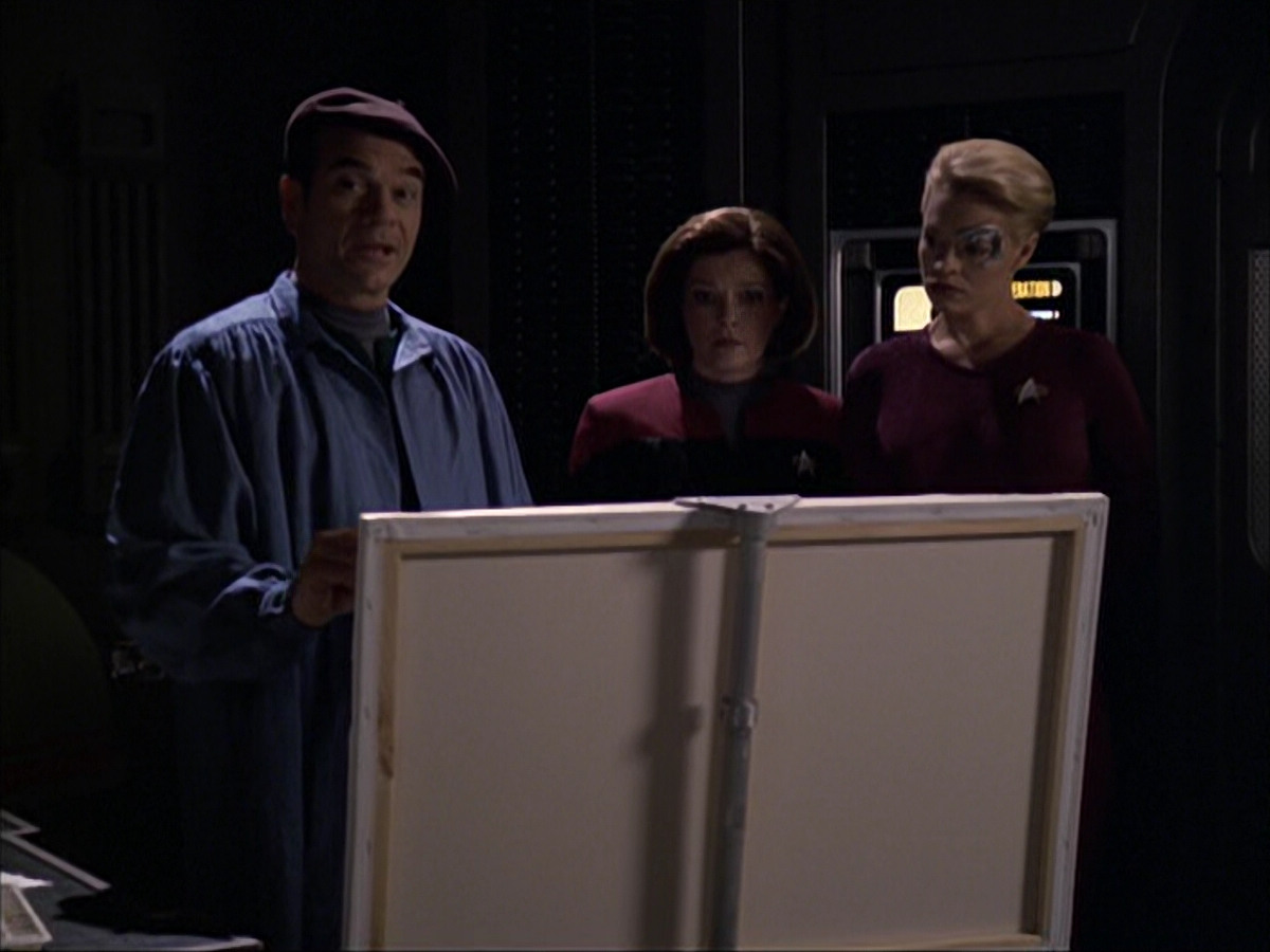 extant_StarTrek_VOY_6x04-TinkerTenorDoctorSpy_02057.jpg