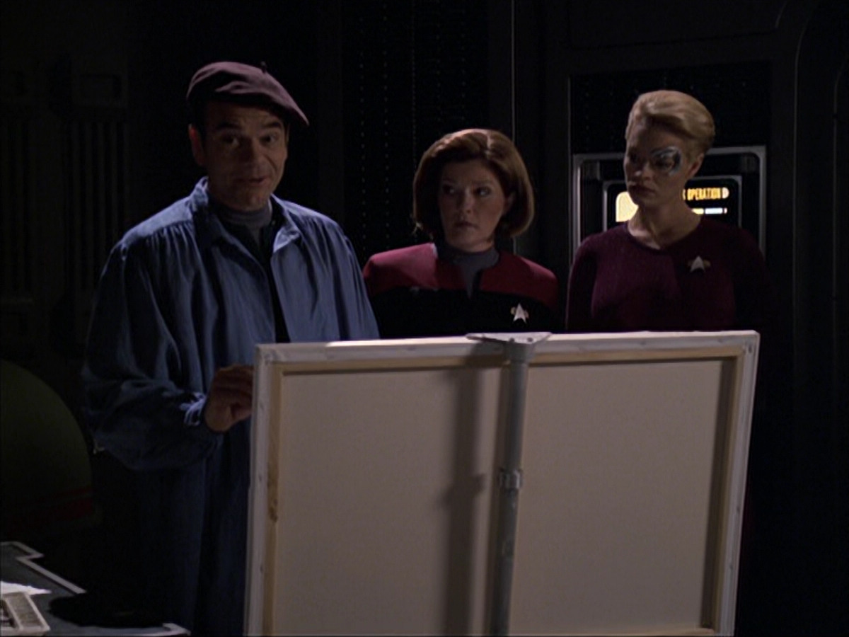 extant_StarTrek_VOY_6x04-TinkerTenorDoctorSpy_02058.jpg
