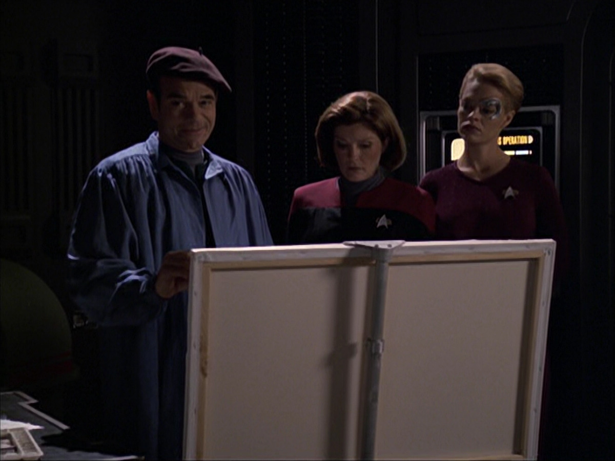 extant_StarTrek_VOY_6x04-TinkerTenorDoctorSpy_02059.jpg