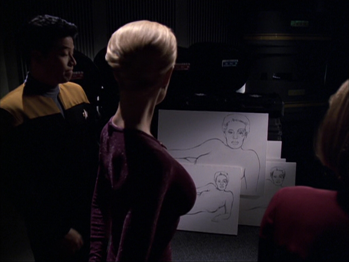 extant_StarTrek_VOY_6x04-TinkerTenorDoctorSpy_02076.jpg