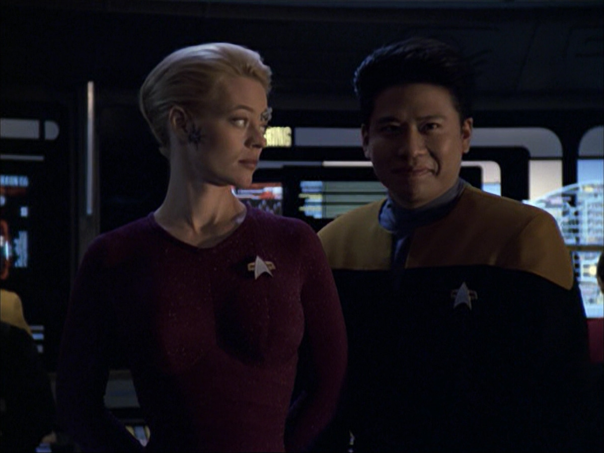 extant_StarTrek_VOY_6x04-TinkerTenorDoctorSpy_02102.jpg