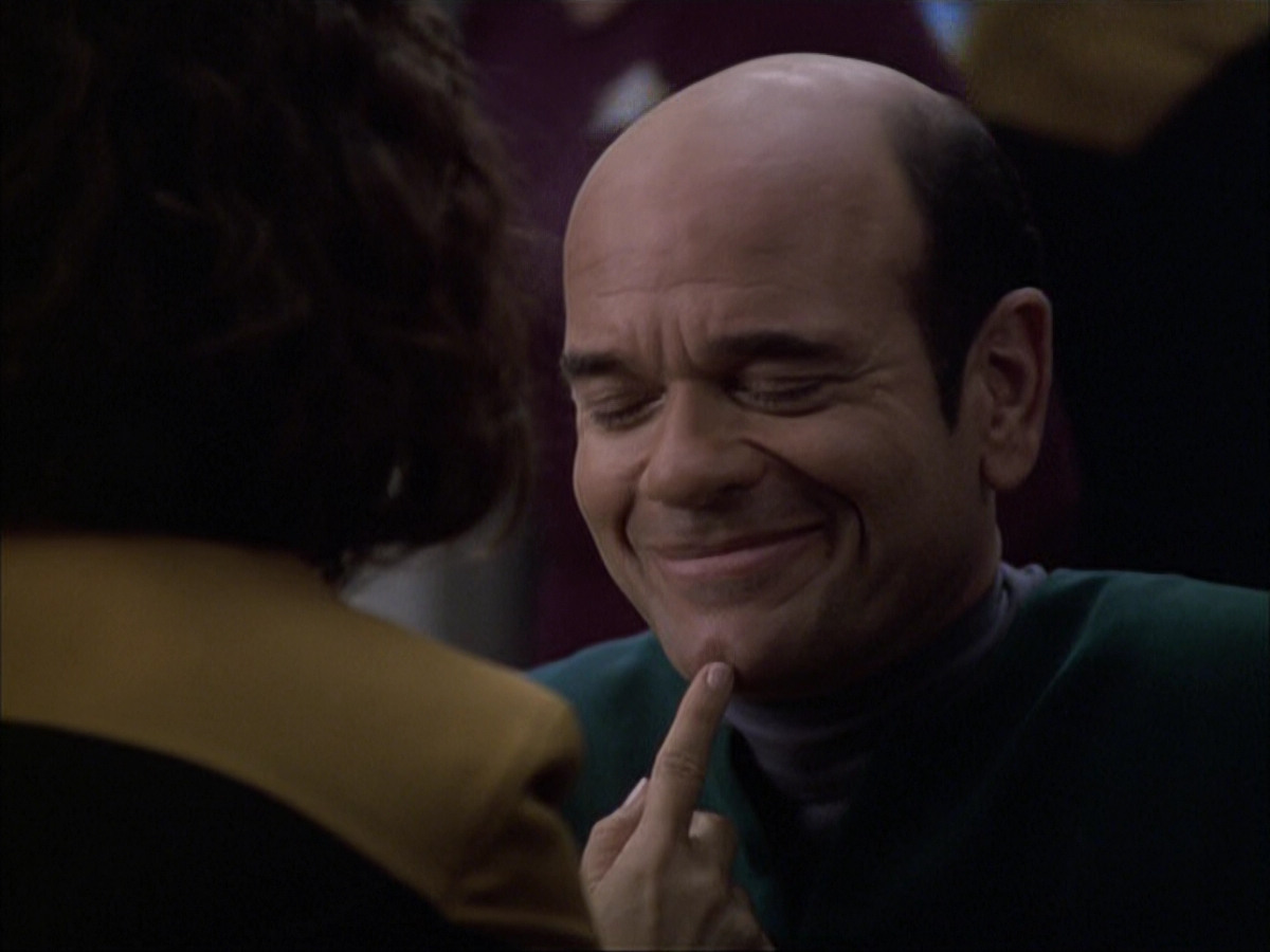 extant_StarTrek_VOY_6x04-TinkerTenorDoctorSpy_02193.jpg