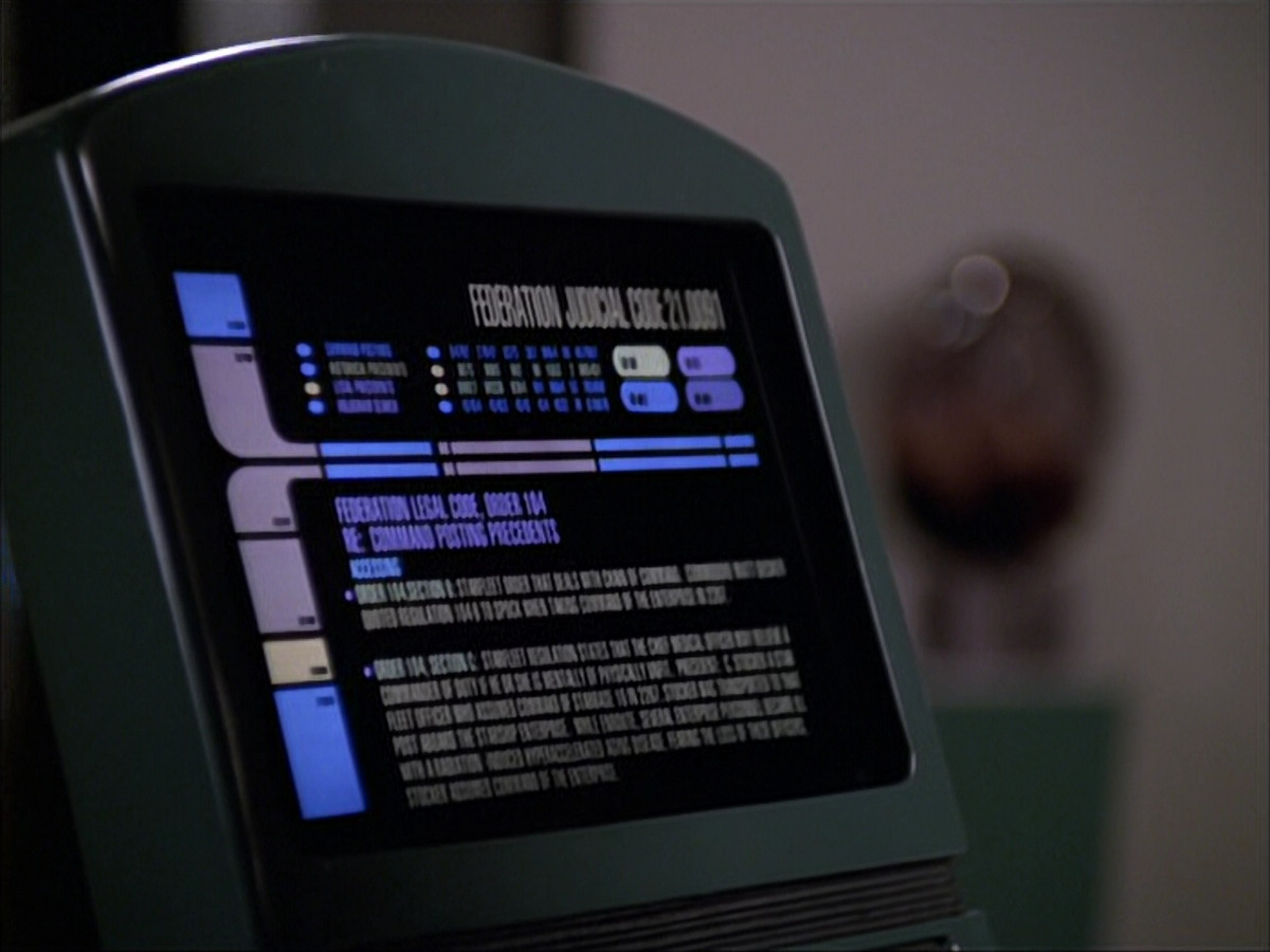 extant_StarTrek_VOY_6x04-TinkerTenorDoctorSpy_02475.jpg