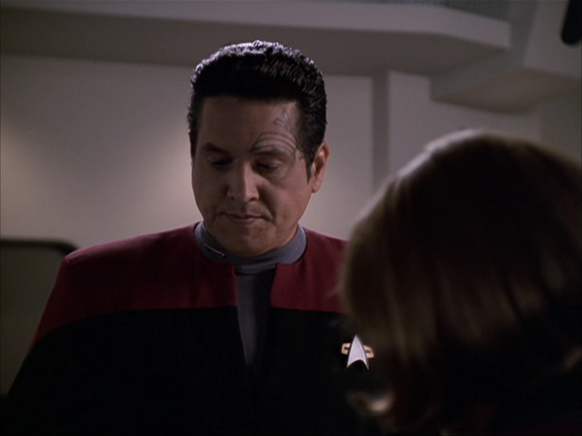 extant_StarTrek_VOY_6x04-TinkerTenorDoctorSpy_02481.jpg