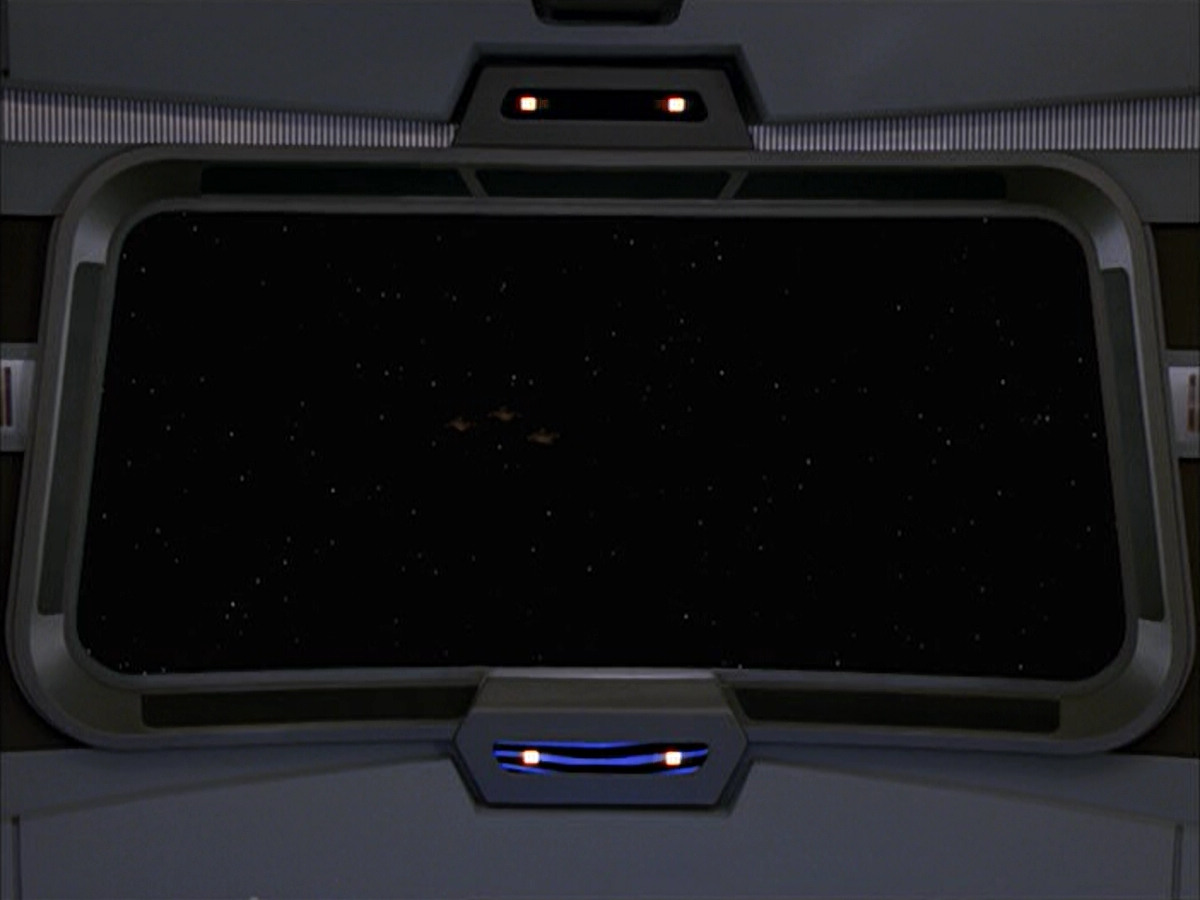 extant_StarTrek_VOY_6x04-TinkerTenorDoctorSpy_02844.jpg