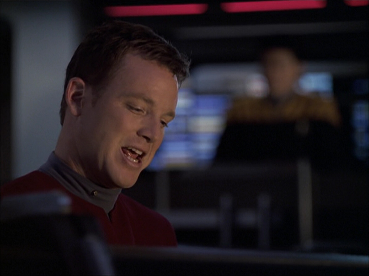 extant_StarTrek_VOY_6x04-TinkerTenorDoctorSpy_03133.jpg