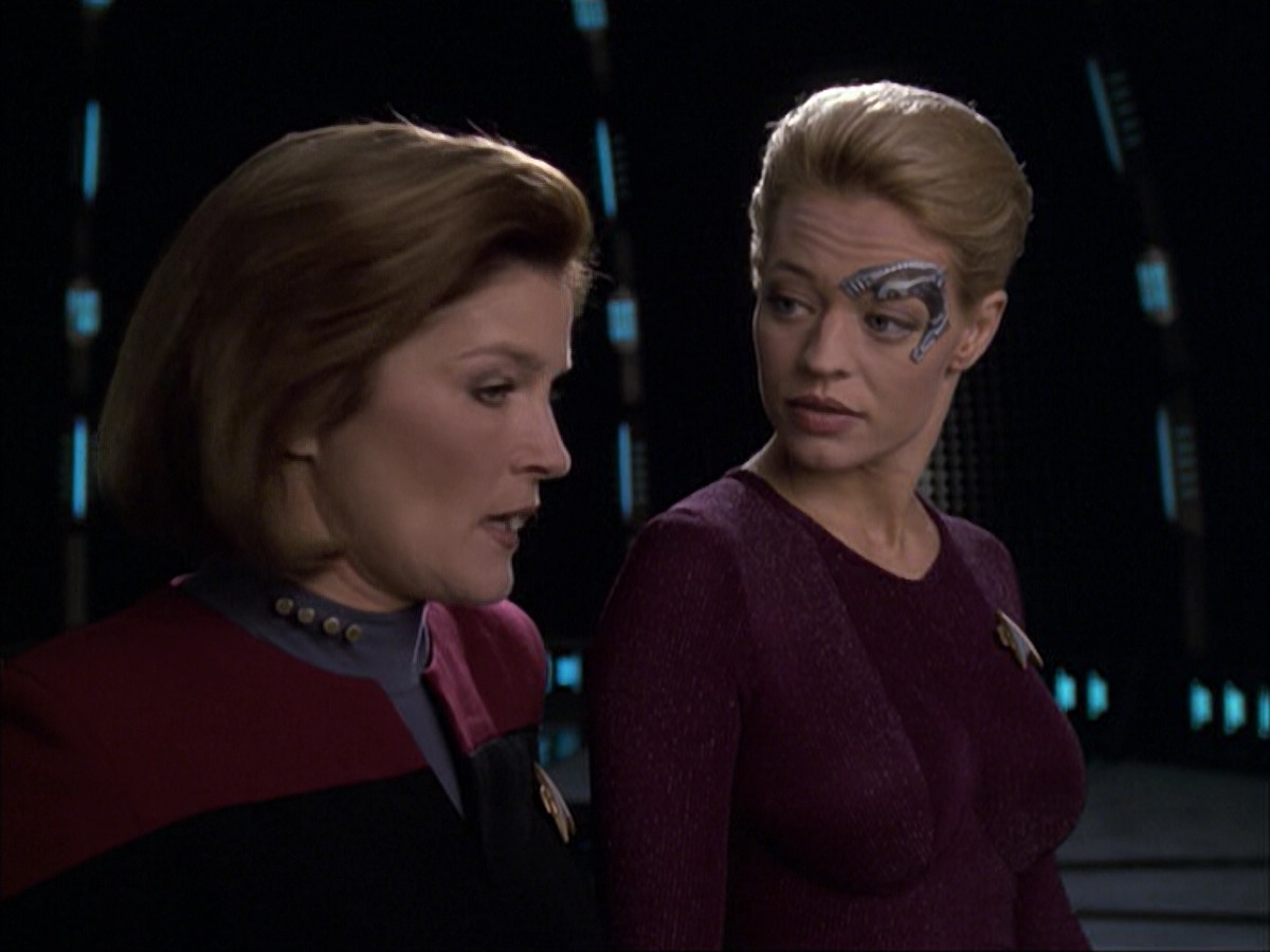 extant_StarTrek_VOY_6x04-TinkerTenorDoctorSpy_03181.jpg