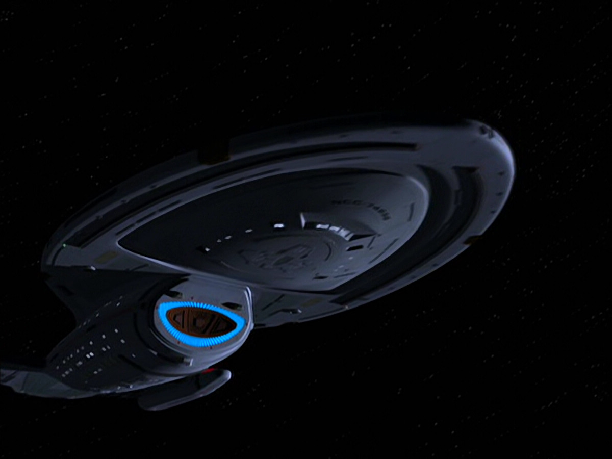 extant_StarTrek_VOY_6x04-TinkerTenorDoctorSpy_03543.jpg