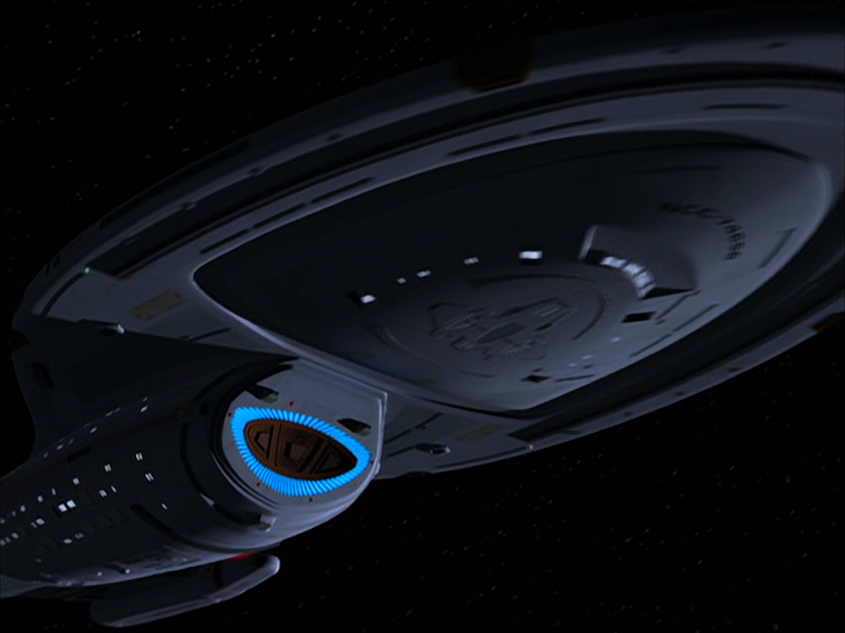 extant_StarTrek_VOY_6x04-TinkerTenorDoctorSpy_03544.jpg