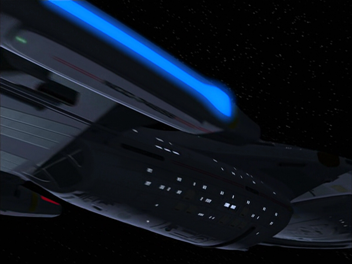 extant_StarTrek_VOY_6x04-TinkerTenorDoctorSpy_03548.jpg