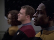 extant_StarTrek_VOY_6x04-TinkerTenorDoctorSpy_00104.jpg