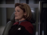 extant_StarTrek_VOY_6x04-TinkerTenorDoctorSpy_00547.jpg