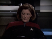 extant_StarTrek_VOY_6x04-TinkerTenorDoctorSpy_00554.jpg