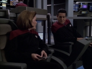 extant_StarTrek_VOY_6x04-TinkerTenorDoctorSpy_00568.jpg
