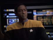 extant_StarTrek_VOY_6x04-TinkerTenorDoctorSpy_00580.jpg